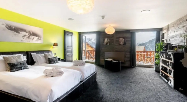 Двухместный номер Superior с балконом Hotel Farinet