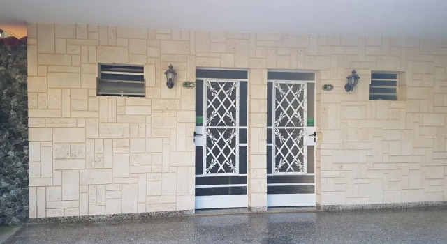 Hostal Doña Amalia Cuba, Book Hotel Havana Ciudad de La Habana Province