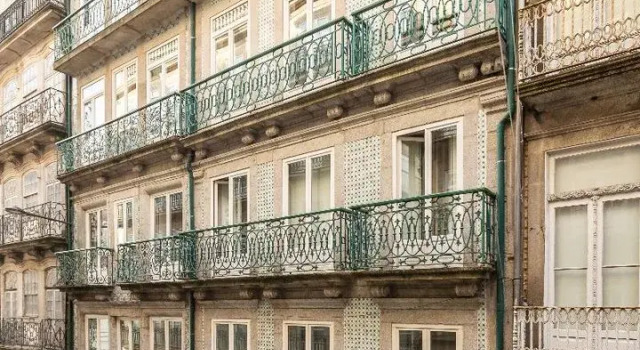 Dream On - Clérigos Lofts, Забронировать Отель Cedofeita / Santo Ildefonso / Se / Miragaia / Sao Nicolau e Vitoria Порту, рядом с Lapa Metro Station