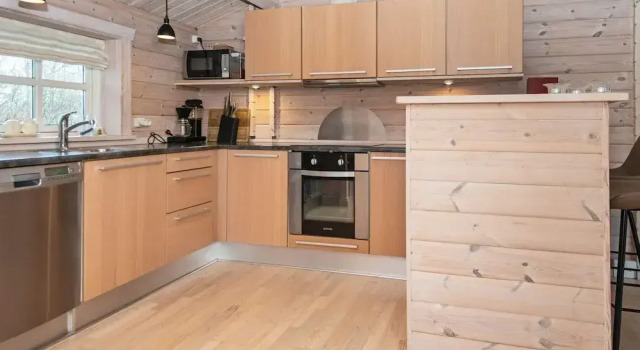 6 Person Holiday Home in Hemmet-by Traum, Rezerwuj Hotel Hotele w Midtjylland z parkingiem, Parking