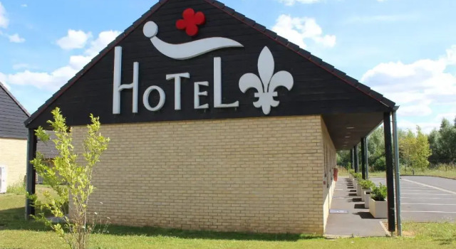 Двухместный номер Standard Hôtel Fleur de Lys Hazebrouck