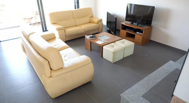 Villa with 4 Bedrooms in Mexilhoeira Grande, with Wonderful Mountain View, Private Pool, Enclosed Garden - 11 Km From the Beach, Забронировать Вилла Отели Мешильоейра-Гранде 4 звезды, 4*
