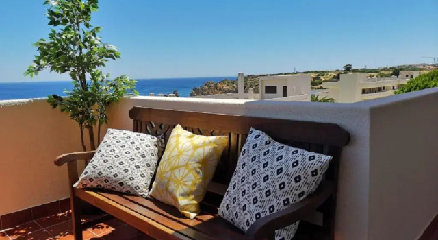 Апартаменты с 2 комнатами WOW OCEAN VIEW, 150mts to Beach & 10 min to Centre