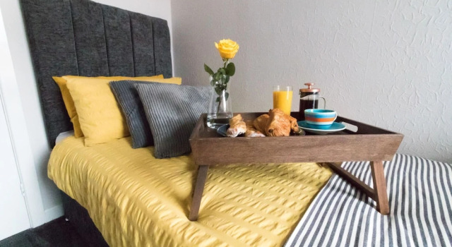 Ideal Home Away in Bury, Забронировать Отель Отели Англии 5 звезд, 5*