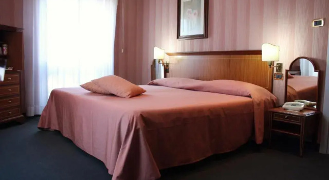 Standard huone Hotel Esplanade