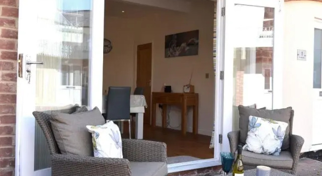 Seaside Mews - charming 2-bed cottage close to the sea, Забронировать Дом для отпуска Виллы Исторического графства Суссекса, Вилла
