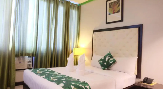 Номер Economy GREEN BANANA BUSINESS HOTEL