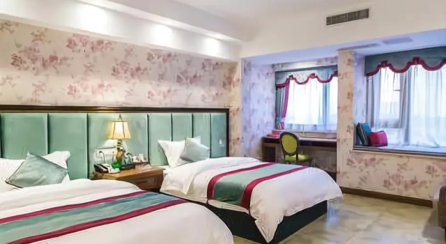 Flowers Hotel