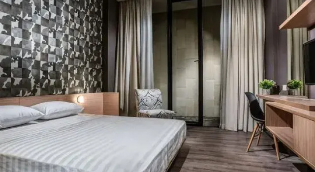 Executive room Upscale Suites