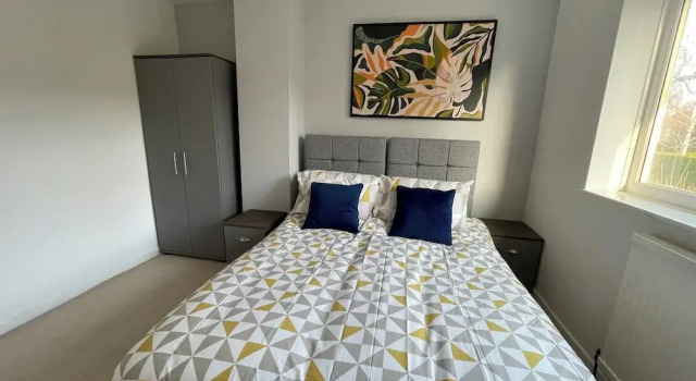 Bright & Airy 3BR Home with Parking