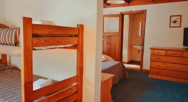 Четырёхместный номер Standard Hotel Turismo