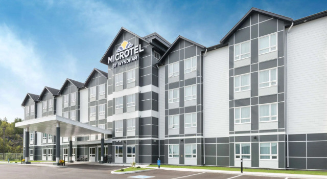 Microtel Inn & Suites by Wyndham Sudbury, Rezervați Hotel Sudbury Ontario