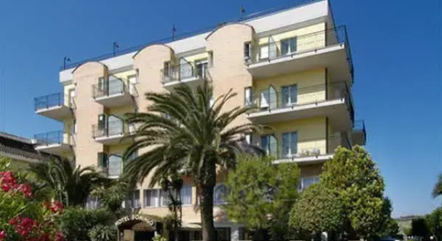 Hotel Domingo, Rezervovat Hotel San Benedetto del Tronto 