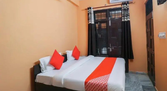 Nishad Palace by OYO Rooms