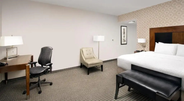 Двухместный номер Premium Hampton Inn & Suites Tupelo/Barnes Crossing