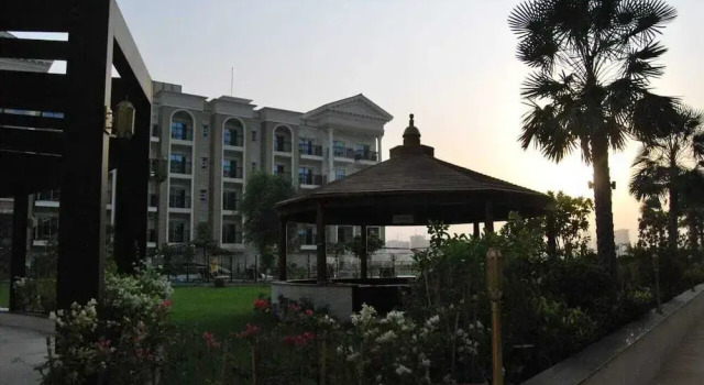 Resortz By Danube, Забронировать Отель Отели Дубая с парковкой, Парковка