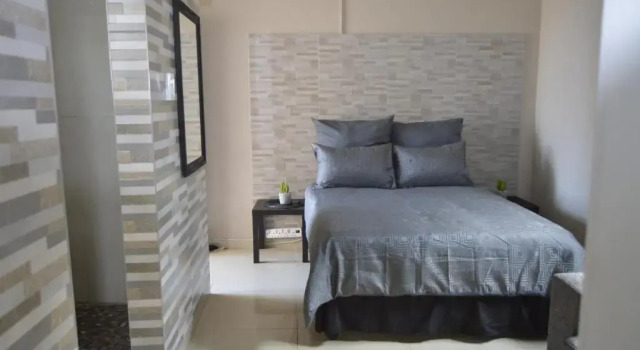 Bluff Marine Drive Self Catering Cottage B, Забронировать Дом для отпуска Виллы Блафф, Вилла