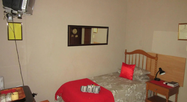 Milton's Guesthouse, Забронировать Отель Отели Waterberg 3 звезды, 3*