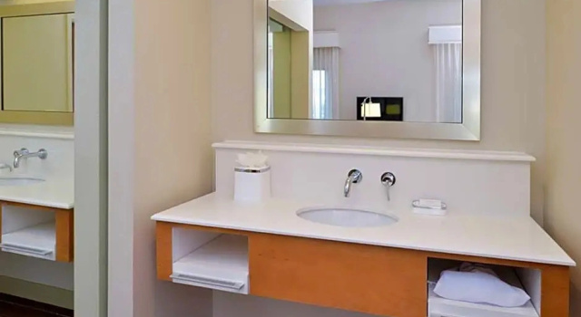 Четырёхместная студия Hampton Inn & Suites by Hilton Lonoke