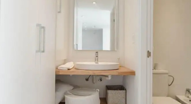 Апартаменты Lovely Business Loft Pool BBQ & Views