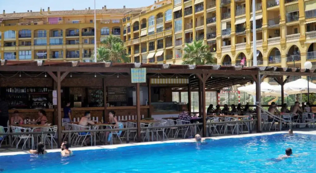 Valencia Port Saplaya Apartamentos