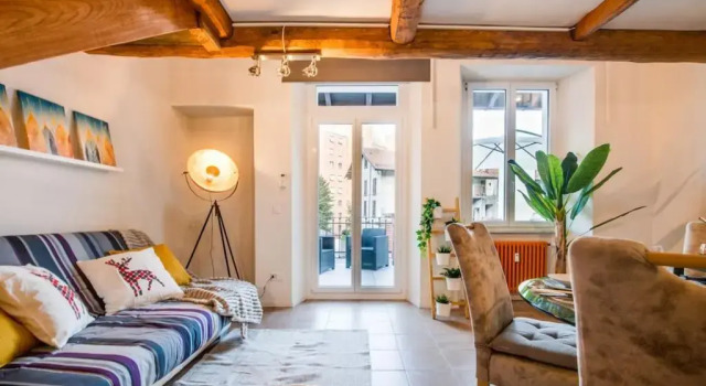 [Bellinzona] Rustico Loft a 5 Stelle con Netflix, Prenota Appartamento Bellinzona 