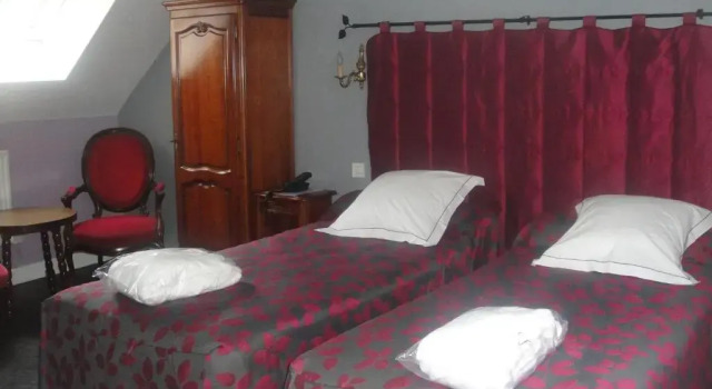 Двухместный номер Standard Logis Hôtel Restaurant de lEcu