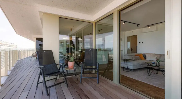 Апартаменты Spacious Apartment With Huge Terrace With sea View