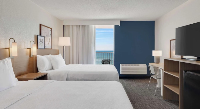 Номер Standard с балконом Spark by Hilton Ormond Beach Oceanfront
