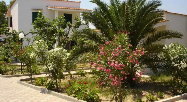 Residence Sun Bay, Rezerwuj Hotel Hotele w Foresta Umbra z basenem, Basen