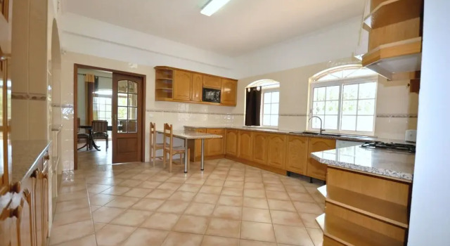 Large Country Villa With Private Pool, Vilamoura, Rezervovat Vila Hotely v Sotavento s parkováním, Parkování