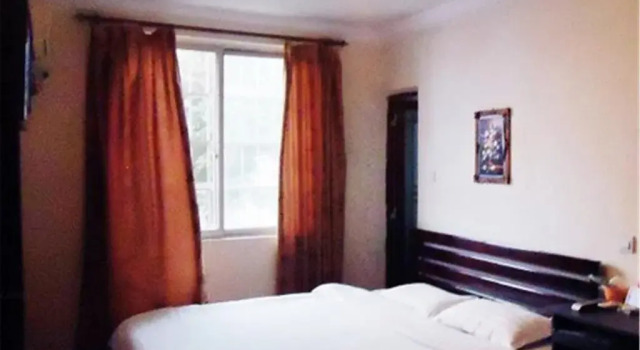 Panzhihua Hongyun Inn Xiangyang Store, Varaa Hotelli Panzhihua Sichuan