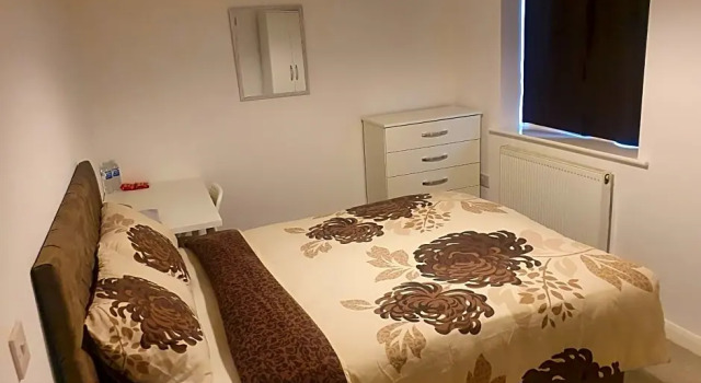 Nhyl Homes, Забронировать Отель Брэдфорд Западный Йоркшир, рядом с Культурно-спортивный центр «Седберг»