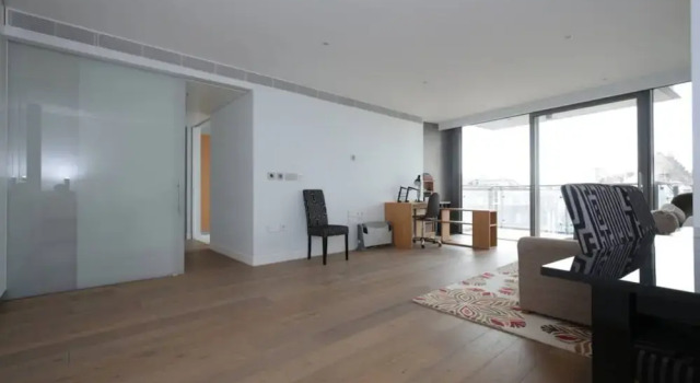 Modern 1 Bed in the Perfect Location- Very Central, Забронировать Отель Лондон Большой Лондон, рядом с Wyndham's Theatre