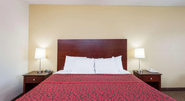 Двухместный номер Standard Days Inn by Wyndham Reidsville