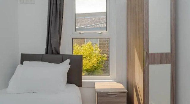 Bright 2 Bedroom Flat Easy Access to London Bridge
