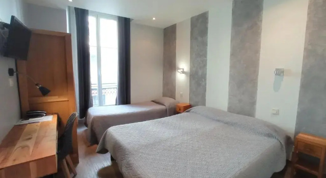 Трёхместный номер Standard H33 Hôtel