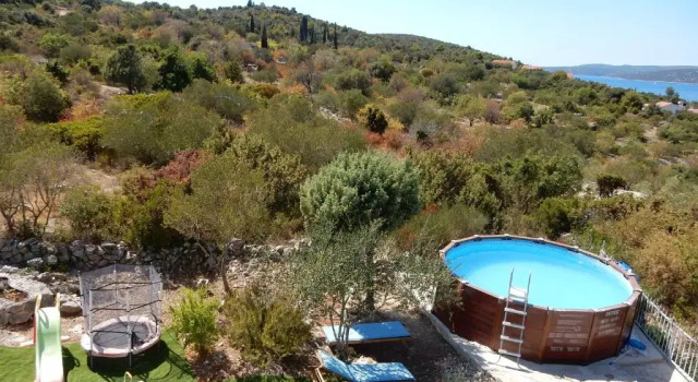 Коттедж с 4 комнатами с балконом и с видом на море Holiday Home Lida