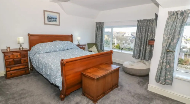 Old School House, Book Hotel Cemaes Anglesey