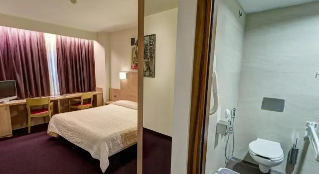 Номер Comfort Hotel Capital