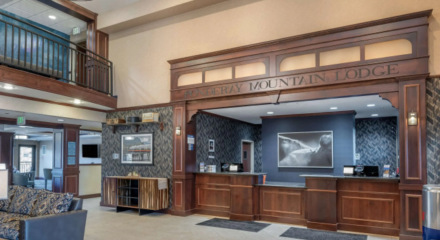Holiday Inn Express Hotel & Suites Sandpoint North, Book Hotel Hoteller i Idaho med parkering, Parkering