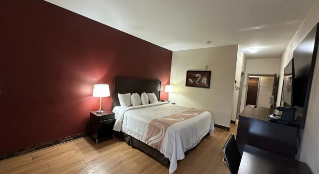 Двухместный номер Standard Econo Lodge Inn & Suites