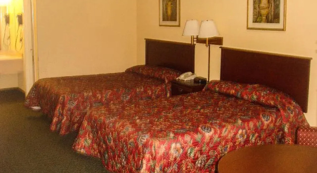 Carriage Inn Lancaster, Prenota Hotel Caldwell Ohio