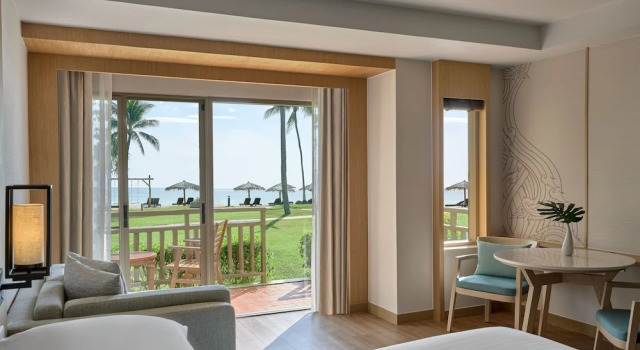 Двухместный номер Terrace Larger с видом на океан Phuket Marriott Resort & Spa, Merlin Beach