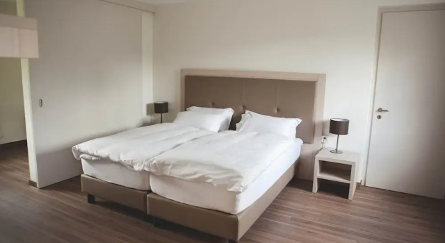 Hôtel Domaine de la Sauge, Забронировать Хостел Кудрефин Нёвшательское озеро