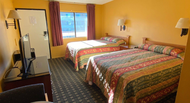 Star Inn Motel, Забронировать Мотель Отели Коста-Меса с парковкой, рядом с Университет Вангард в Южной Каролине, Парковка