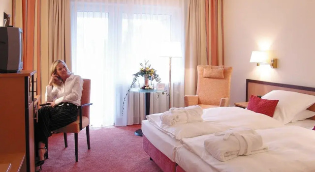 Glorious Hotel Kieferneck, Забронировать Отель Отели Бад-Бевензен с завтраком, рядом с Тропа по вершинам деревьев, Завтраки