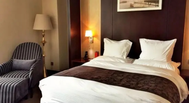 Люкс Superior East River International Hotel