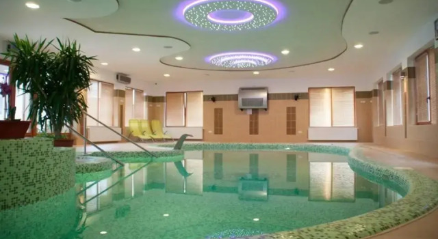 Bornemisza Kúria Wellness Resort, Reserva ahora Hotel Hoteles en Northern Great Plain con piscina, Piscina