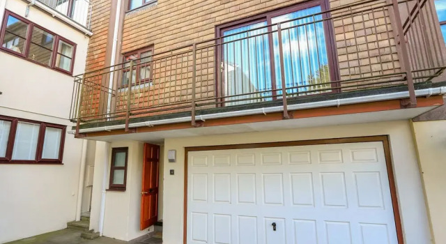 4 Rosemount Court, Varaa Lomakoti Mökit kohteessa Merseyside, Mökki